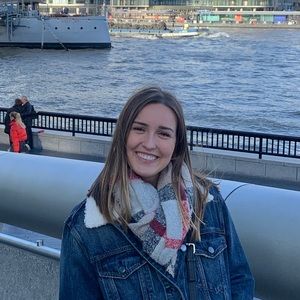 Meet your Posher, Ashley